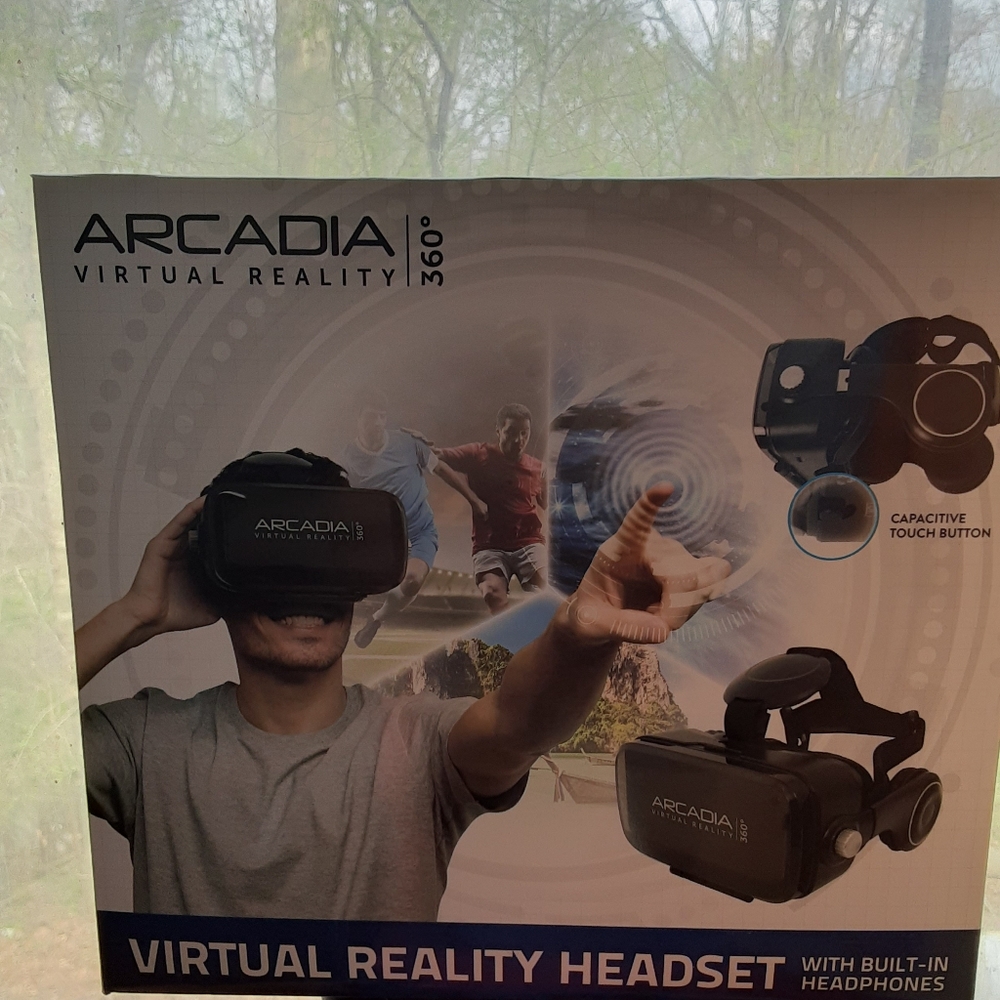 Arcadia Virtual Reality Headset